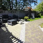 Grand Villa Ustka- Marmonoli, Pokoje Z Balkonami I Tarasami, Parking W Cenie ! Frühstückspension Stolpmünde