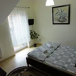 Grand Villa Ustka- Marmonoli, Pokoje Z Balkonami I Tarasami, Parking W Cenie ! Frühstückspension Stolpmünde