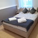 Grand Villa Ustka- Marmonoli, Pokoje Z Balkonami I Tarasami, Parking W Cenie ! 3* Stolpmünde