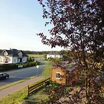 Grand Villa Ustka- Marmonoli, Pokoje Z Balkonami I Tarasami, Parking W Cenie ! 3* Stolpmünde