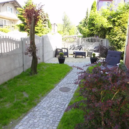 Grand Villa Ustka- Marmonoli, Pokoje Z Balkonami I Tarasami, Parking W Cenie ! 3*