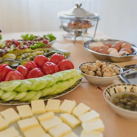 فندق مبيت وإفطار Grand Villa Ustka- Marmonoli, Pokoje Z Balkonami I Tarasami, Parking W Cenie !
