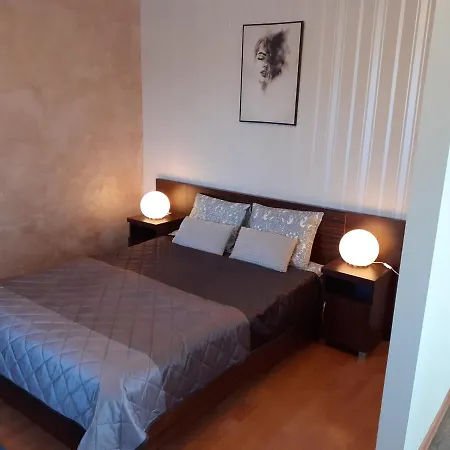 Grand Ustka- Marmonoli Bed & Breakfast 2*