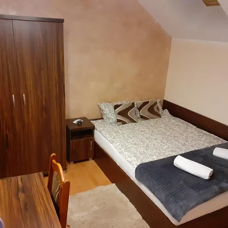 Grand Ustka- Marmonoli, Z Balkonami I Tarasami, Parking W Cenie ! Bed & Breakfast