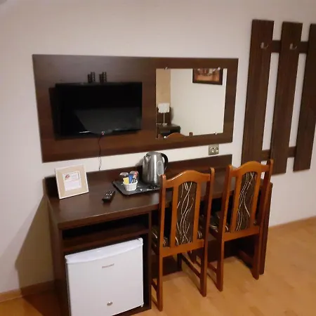 Grand Ustka- Marmonoli Bed & Breakfast 2*