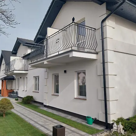 Grand Villa Ustka- Marmonoli, Pokoje Z Balkonami I Tarasami, Parking W Cenie ! Frühstückspension 3*