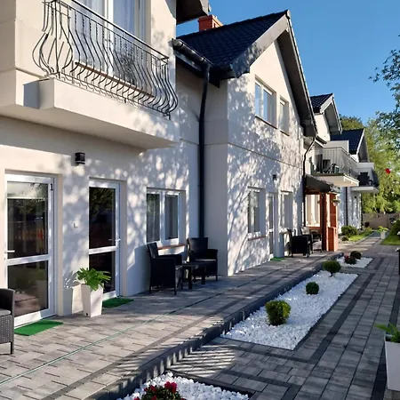 Frühstückspension Grand Villa Ustka- Marmonoli, Pokoje Z Balkonami I Tarasami, Parking W Cenie !