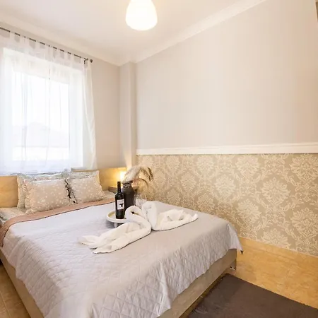 Grand Villa Ustka- Pokoje Z Balkonami I Tarasami, Parking W Cenie ! 3* Stolpmünde