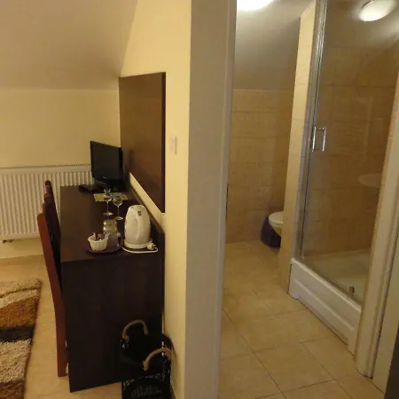 Grand Villa Ustka- Marmonoli, Pokoje Z Balkonami I Tarasami, Parking W Cenie ! 3*