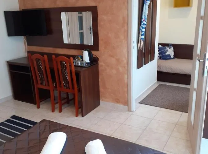 Grand Ustka- Marmonoli Couette-café Ustka