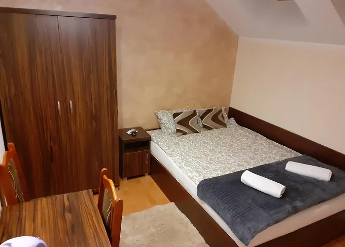 Grand Ustka- Marmonoli Couette-café